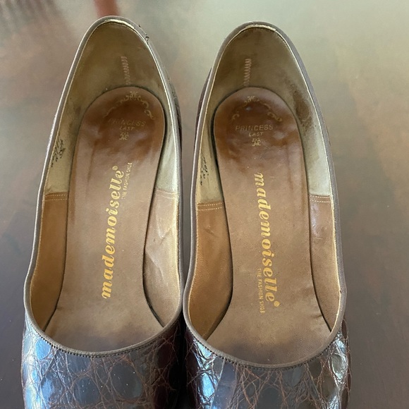 Vintage Aligator Shoes - Picture 1 of 7